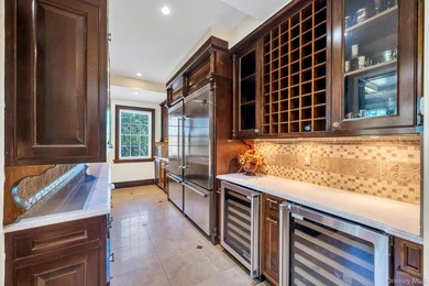 Exceptional brick estate offering 9,023 sq ft of refined living - photo 14