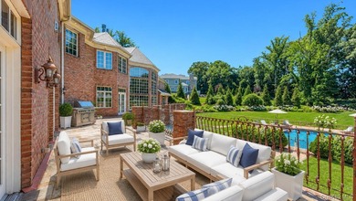 Exceptional brick estate offering 9,023 sq ft of refined living - photo 16