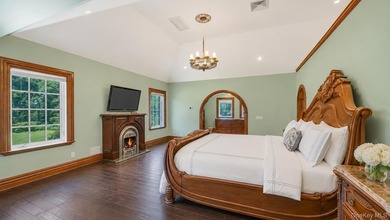 Exceptional brick estate offering 9,023 sq ft of refined living - photo 18