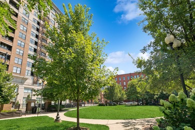 Welcome to this terrific west-facing 2 bed/2 bath condo in the