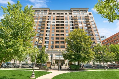 Welcome to this terrific west-facing 2 bed/2 bath condo in the