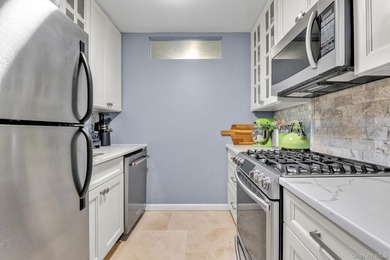 Welcome home to this beautifully renovated, move-in ready - photo 7