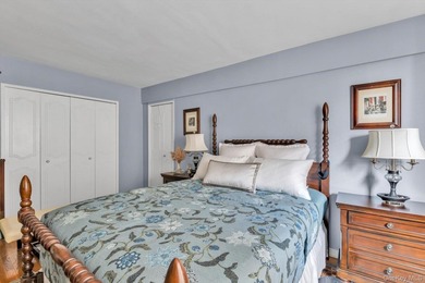 Welcome home to this beautifully renovated, move-in ready - photo 10