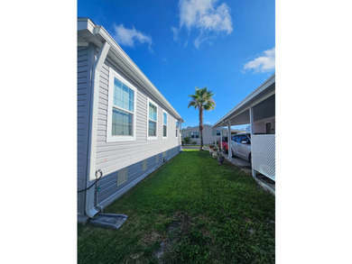2019 Sham 2 Bed, 2 Bath -Sawgrass Trails Mobile Home Park - photo 3