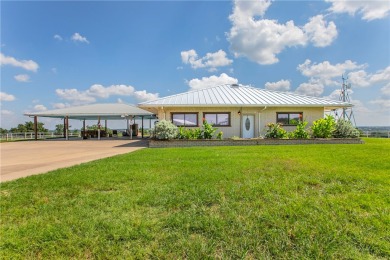 Lake Home For Sale in Jonesboro, Texas