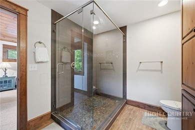 Welcome to Cardinal Perch. This stunning property offers eight - photo 21