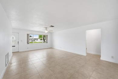 Meticulously updated and maintained, this beautiful 2Br/2Ba home - photo 5