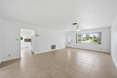 Meticulously updated and maintained, this beautiful 2Br/2Ba home - photo 6