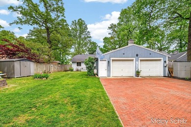 Beautifully maintained lakefront home offering 40 feet of - photo 6