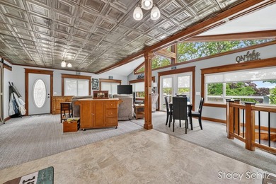 Beautifully maintained lakefront home offering 40 feet of - photo 7
