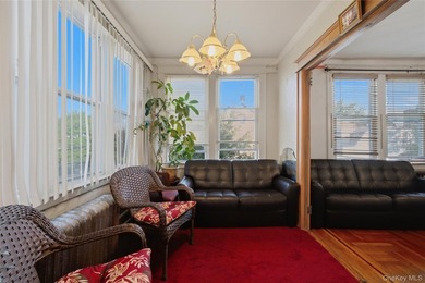 Discover the potential of this fully attached brick/frame home - photo 3