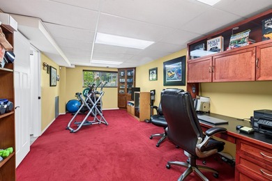 Welcome to this beautifully renovated 4-bedroom home, perfectly - photo 20