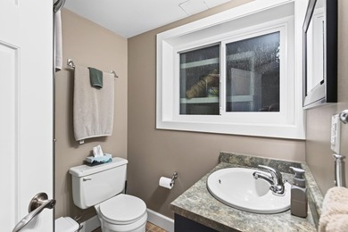 Welcome to this beautifully renovated 4-bedroom home, perfectly - photo 24
