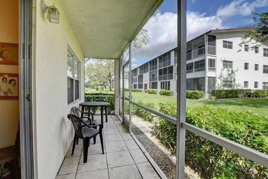 Beautiful first floor corner unit filled with lots of natural - photo 8