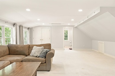 Upon arrival, a classic Porte' Cochere welcomes you to this - photo 36