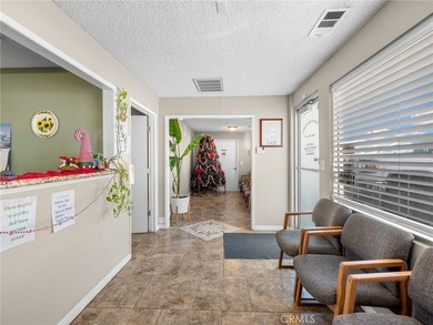 PRIME 3,200 sq ft commercial property on a full acre, offering - photo 4