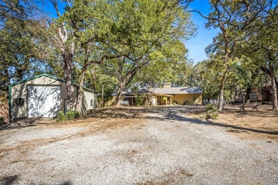 Welcome to your ideal lakefront retreat - a beautifully situated - photo 3