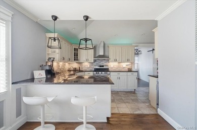 Welcome to this beautifully maintained and move-in ready ranch - photo 6