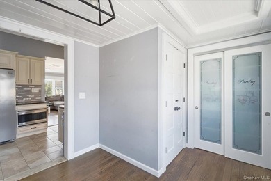 Welcome to this beautifully maintained and move-in ready ranch - photo 10