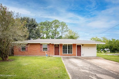 APPROVED SHORT SALE! 3 Bedrooms | 2 Bathrooms, Large bonus room - photo 1