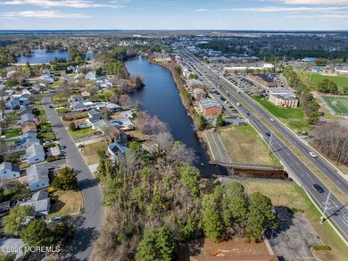 One of the last Lakefront lots on Lake Riviera! This wooded lot - photo 14