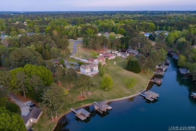 Stunning Lake Gaston Waterfront Home in the desirable SE Quad - photo 14