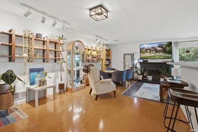 Beautiful condo at Eagle Pointe Resort on Lake Monroe - photo 5