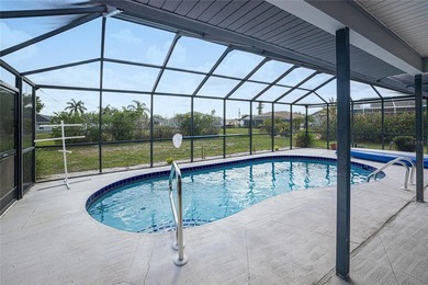 PUNTA GORDA-DEEP CREEK - Florida Living Made Easy - Poolside - photo 3