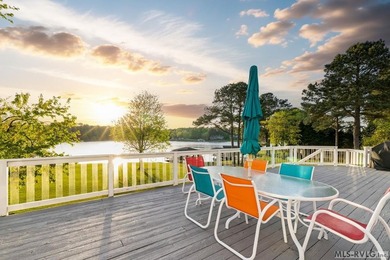 Stunning Lake Gaston Waterfront Home in the desirable SE Quad - photo 25