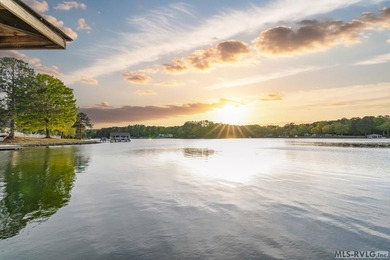 Stunning Lake Gaston Waterfront Home in the desirable SE Quad - photo 34