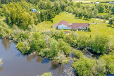 Lake Home For Sale in La Grande, Oregon