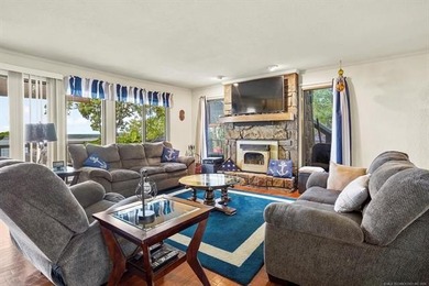 Enjoy breathtaking views of Keystone Lake from all three levels - photo 7