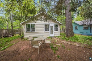 Park yourself here! This lovely little seasonal home on Park - photo 3