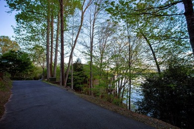 Waterfront location!! One of the most awesome locations of any - photo 4