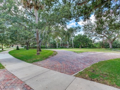 Prime Waterfront Lot for Sale at 5001 S Shore Circle, Tampa, FL - photo 4