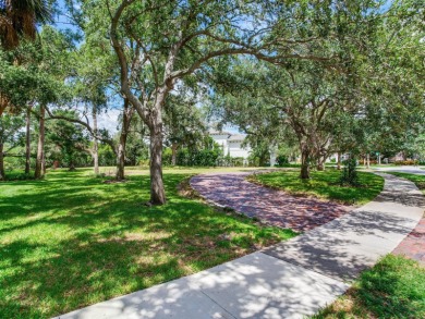 Prime Waterfront Lot for Sale at 5001 S Shore Circle, Tampa, FL - photo 5