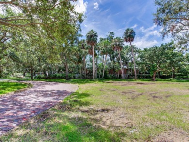 Prime Waterfront Lot for Sale at 5001 S Shore Circle, Tampa, FL - photo 9
