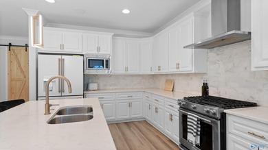 Experience modern luxury and everyday comfort in this stunning - photo 13