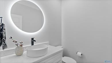 Experience modern luxury and everyday comfort in this stunning - photo 16