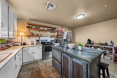 3-bedroom, 1-bath home sits in the heart of Kerrville, just - photo 7