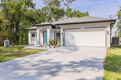 NO HOA! No CDD! This Stunning 3 Bedroom 2 Full Bathroom, 2 Car