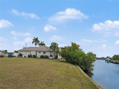 Build your dream waterfront home within the enviable Punta Gorda - photo 8