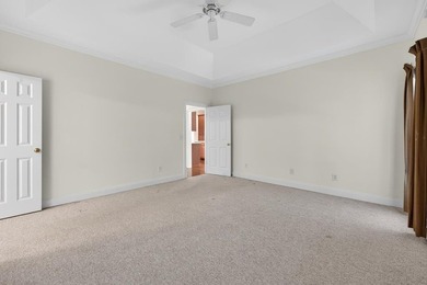 Welcome & come on in to this beautifully maintained, all brick - photo 11