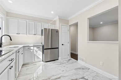 Beautifully remodeled Hi-Ranch offering a functional and - photo 11