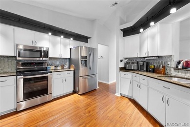Move-In Ready Home in the Heart of Spring Hill! Welcome to this - photo 14