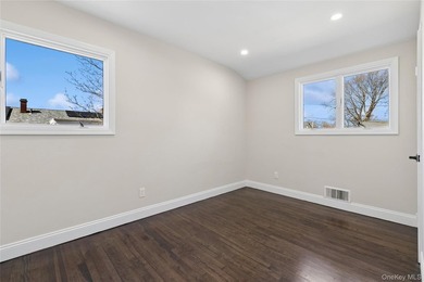 Beautifully remodeled Hi-Ranch offering a functional and - photo 16