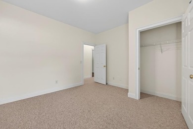 Welcome & come on in to this beautifully maintained, all brick - photo 18