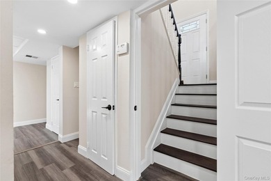 Beautifully remodeled Hi-Ranch offering a functional and - photo 18