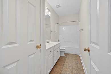 Welcome & come on in to this beautifully maintained, all brick - photo 21