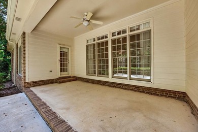 Welcome & come on in to this beautifully maintained, all brick - photo 24